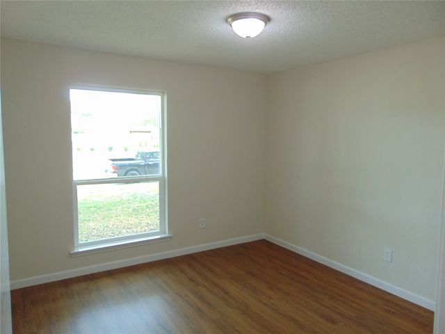 3229 Kensington Drive, Mesquite, TX 75150