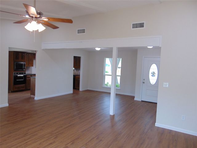 3229 Kensington Drive, Mesquite, TX 75150