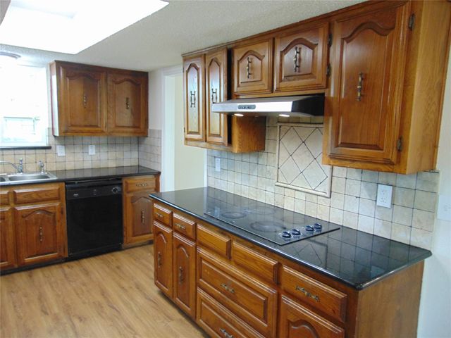 3229 Kensington Drive, Mesquite, TX 75150