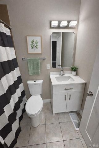 11072 Galaxy Drive, Maryland Heights, MO 63043