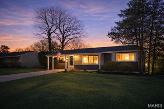 11072 Galaxy Drive, Maryland Heights, MO 63043