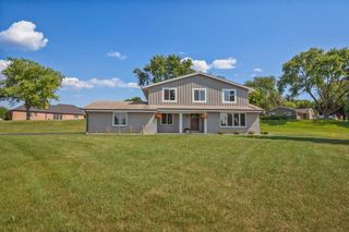 890 Janacek ROAD, Brookfield, WI 53045