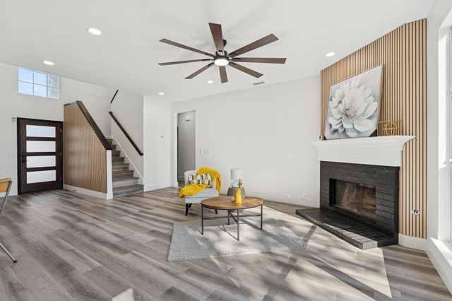 808 Lake Bridge Drive, Lake Dallas, TX 75065