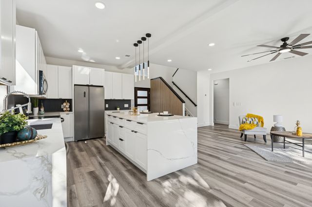 808 Lake Bridge Drive, Lake Dallas, TX 75065