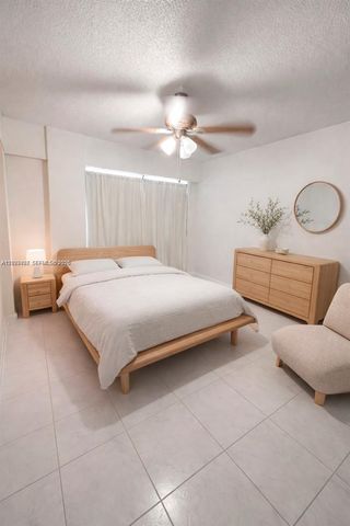 16508 NE 26th Ave 303, North Miami Beach, FL 33160