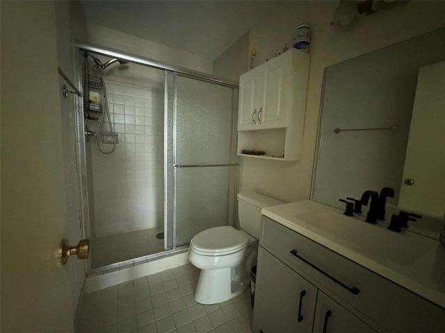 956 Mockingbird 506, Plantation, FL 33324