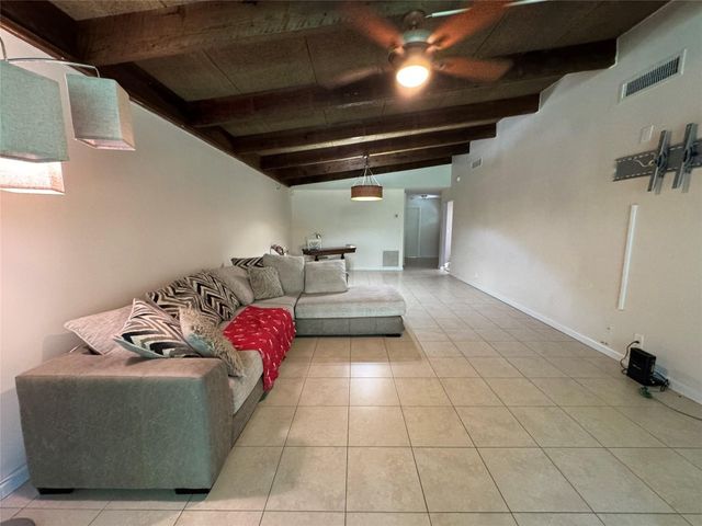 956 Mockingbird 506, Plantation, FL 33324