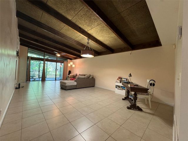 956 Mockingbird 506, Plantation, FL 33324