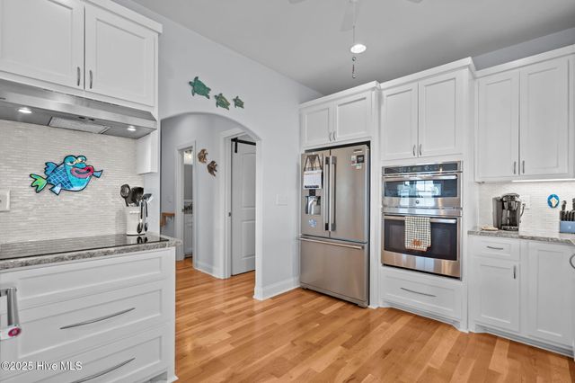 714 W Dolphin Drive, Oak Island, NC 28465