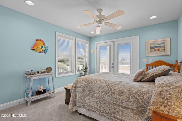 714 W Dolphin Drive, Oak Island, NC 28465