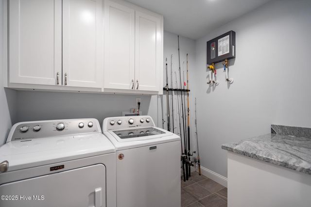 714 W Dolphin Drive, Oak Island, NC 28465