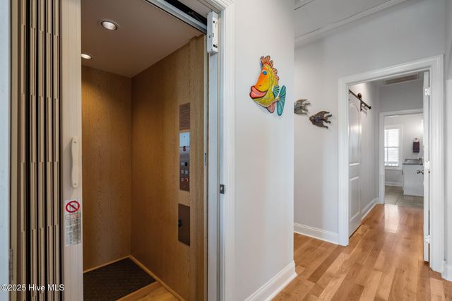 714 W Dolphin Drive, Oak Island, NC 28465