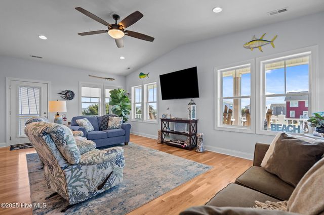 714 W Dolphin Drive, Oak Island, NC 28465