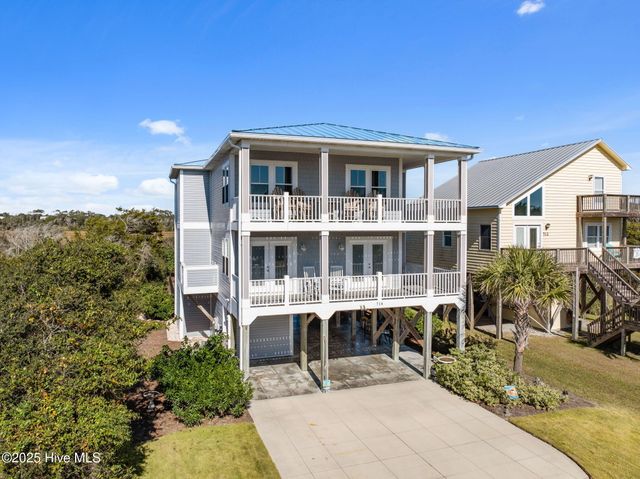 714 W Dolphin Drive, Oak Island, NC 28465