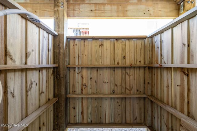 714 W Dolphin Drive, Oak Island, NC 28465