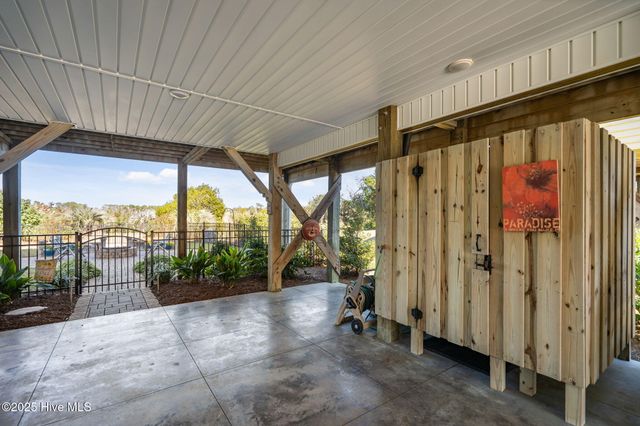 714 W Dolphin Drive, Oak Island, NC 28465