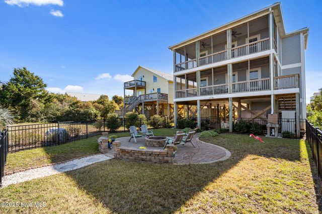 714 W Dolphin Drive, Oak Island, NC 28465