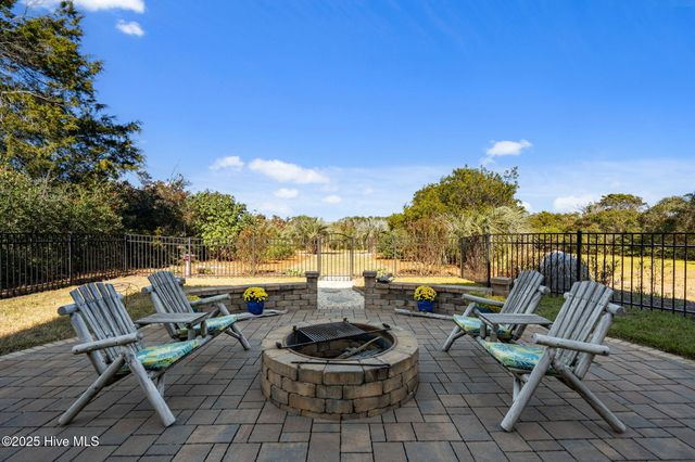 714 W Dolphin Drive, Oak Island, NC 28465