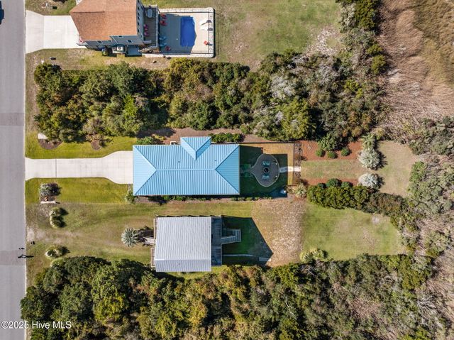 714 W Dolphin Drive, Oak Island, NC 28465
