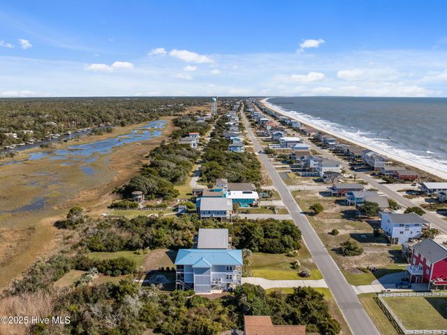 714 W Dolphin Drive, Oak Island, NC 28465