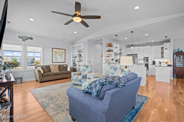 714 W Dolphin Drive, Oak Island, NC 28465