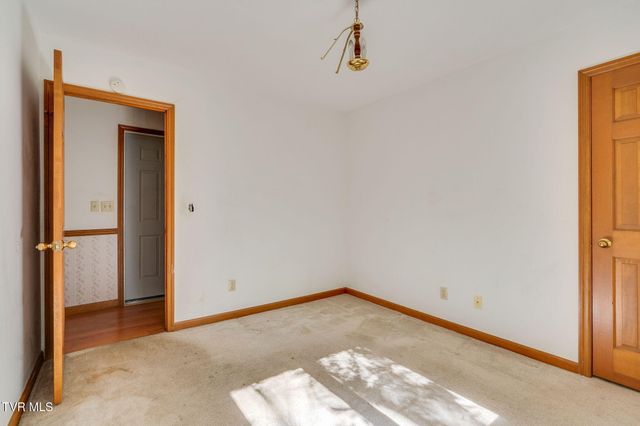 690 Stevens Street, Rogersville, TN 37857