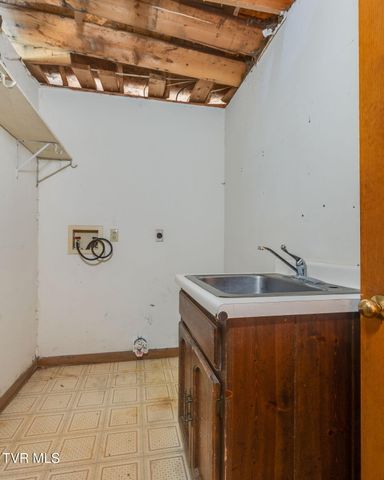 690 Stevens Street, Rogersville, TN 37857