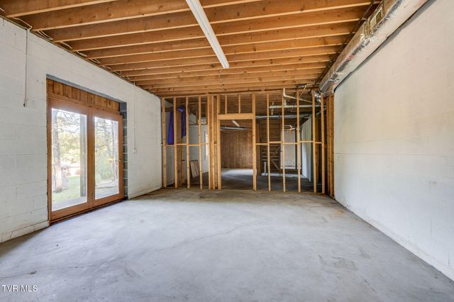 690 Stevens Street, Rogersville, TN 37857