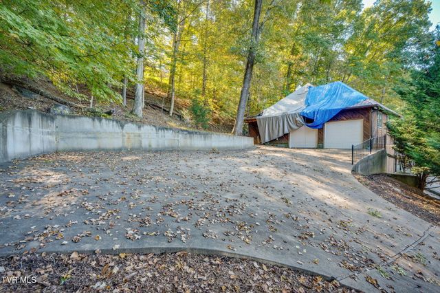 690 Stevens Street, Rogersville, TN 37857