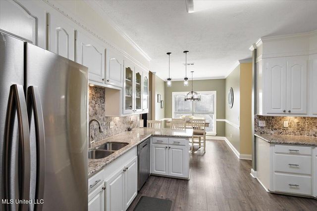 73 Dianne Cove, Byram, MS 39272