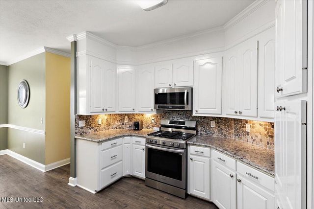 73 Dianne Cove, Byram, MS 39272