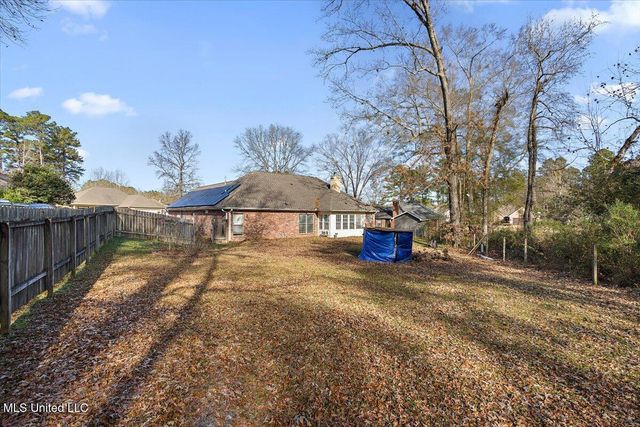 73 Dianne Cove, Byram, MS 39272