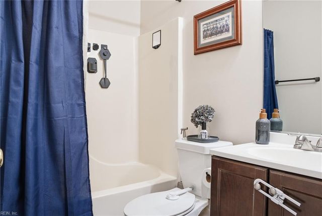 815 Palace CT, Newport News, VA 23608