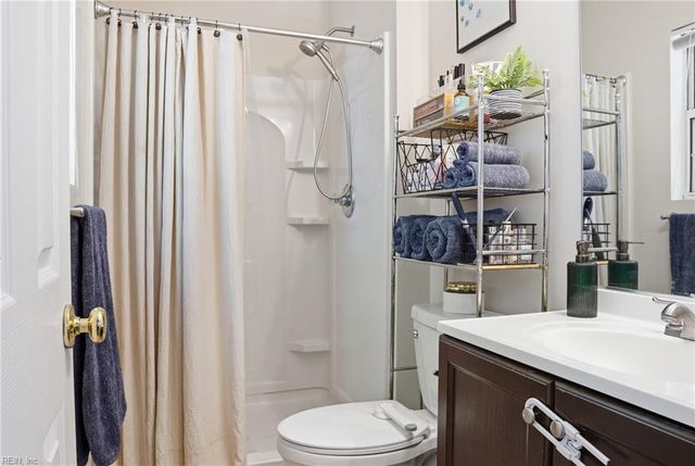 815 Palace CT, Newport News, VA 23608