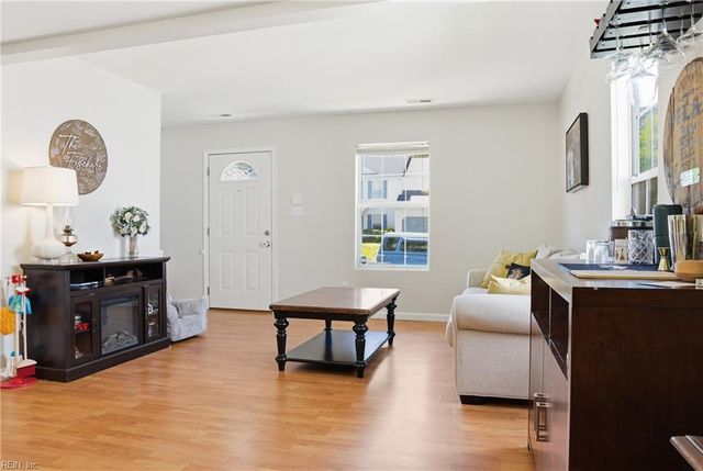 815 Palace CT, Newport News, VA 23608