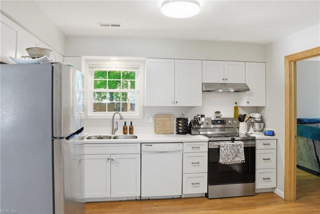 815 Palace CT, Newport News, VA 23608