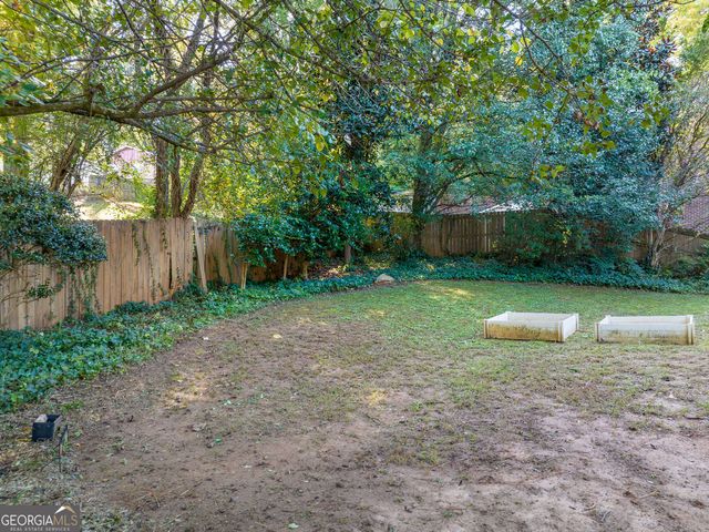 174 Ennisbrook Drive SE, Smyrna, GA 30082