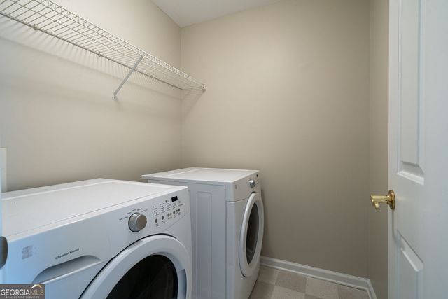 174 Ennisbrook Drive SE, Smyrna, GA 30082