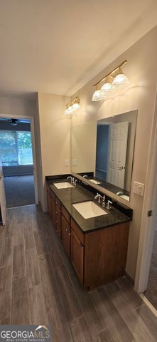 174 Ennisbrook Drive SE, Smyrna, GA 30082