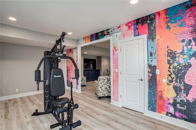 22235 W 98th Terrace, Lenexa, KS 66220