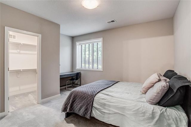 22235 W 98th Terrace, Lenexa, KS 66220