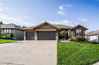 22235 W 98th Terrace, Lenexa, KS 66220