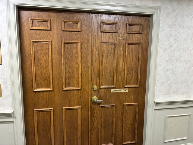 565 Turnpike St 82B, North Andover, MA 01845