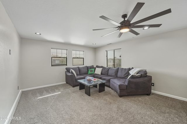 748 E VOLK Lane, San Tan Valley, AZ 85140