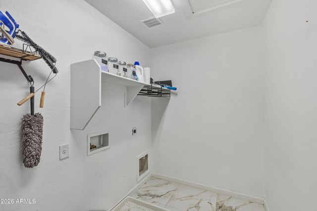 748 E VOLK Lane, San Tan Valley, AZ 85140