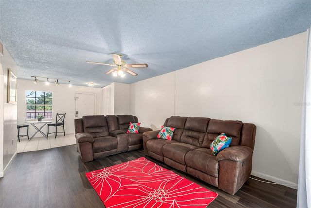 209 CORDOVA GREEN 209, Seminole, FL 33777