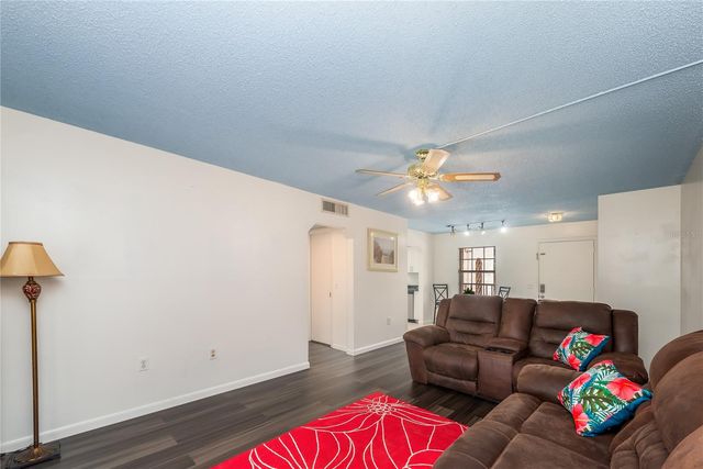 209 CORDOVA GREEN 209, Seminole, FL 33777