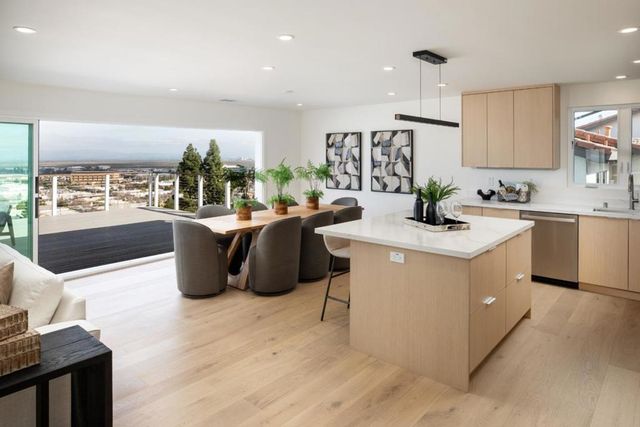 1689 Sunnyslope Avenue, Belmont, CA 94002