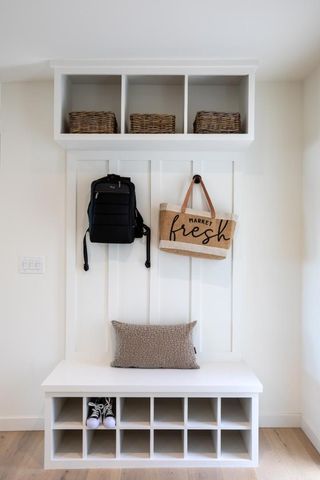 1689 Sunnyslope Avenue, Belmont, CA 94002