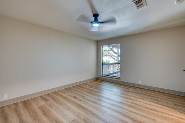 2829 Timmons Lane 120, Houston, TX 77027